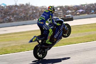 ©RUBEN LEITE / LAPRESSE
18-04-2004 WELKOM, SUD AFRICA
SPORT MOTORI
MOTOMONDIALE GRAN PREMIO SUD AFRICA
NELLA FOTO VALENTINO ROSSI, YAMAHA