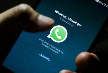 Il Garante della privacy su WhatsApp: "Informativa poco chiara"