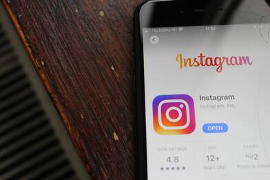 Instagram aggiorna l’algoritmo contro i video riciclati da TikTok