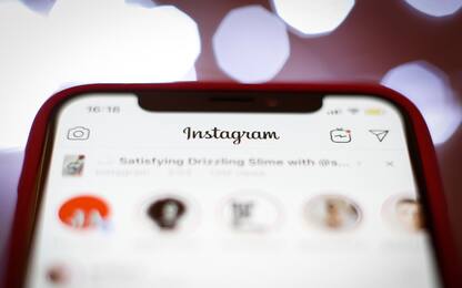 Instagram, come bloccare i gruppi spam che ti aggiungono nei messaggi