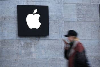 Apple compie 45 anni, le tappe della storia dell’azienda