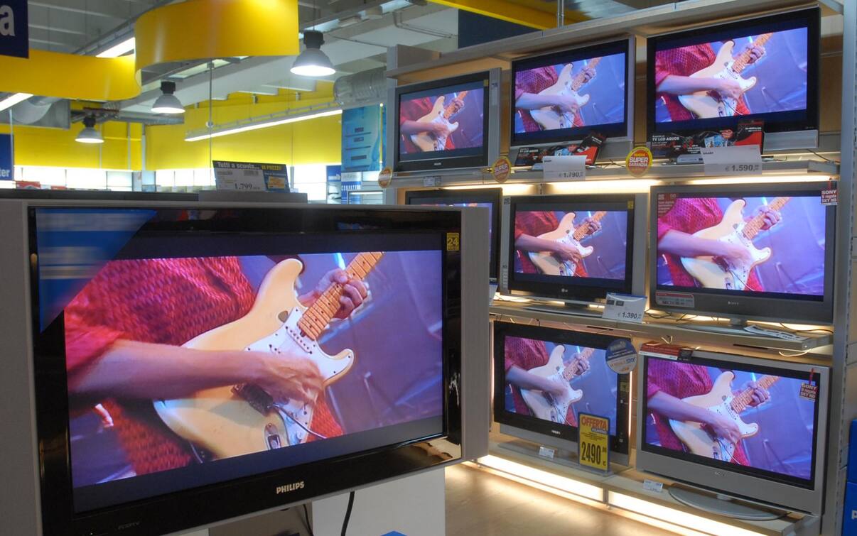 Come Sapere Se Il Televisore è Compatibile