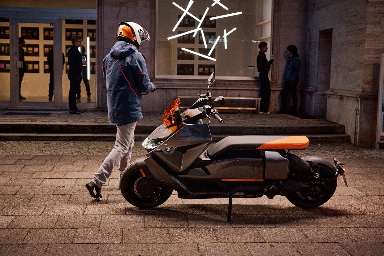 CE04, ecco il nuovo scooter elettrico di BMW