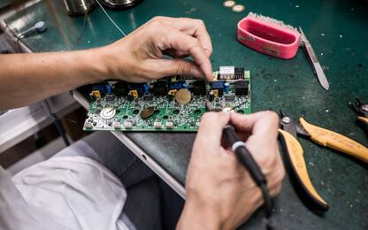 Ue, pronto piano per ridurre la dipendenza da chip dall'Asia