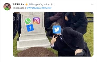 meme di twitter felice della "morte" dei tre social