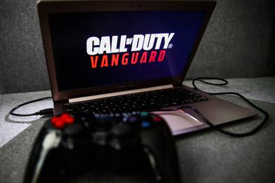 Call Of Duty, fotoreporter scattano vere foto all'interno del gioco
