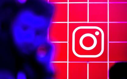 Instagram down: molti utenti social non riescono a caricare le storie