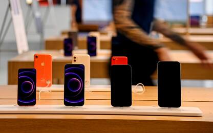 Apple, strumenti per controllare telefoni dei figli minori: quali sono
