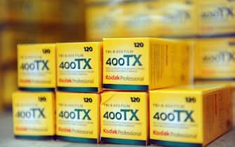 epa03066606 (FILE) A file photograph shows boxes of Kodak film sitting in a refrigerator of a camera store in New York City, New York, USA, 05 January 2012. Reports on 19 January 2012 state that Eastman Kodak has filed for bankruptcy protection with a court in the USA.  EPA/ANDREW GOMBERT