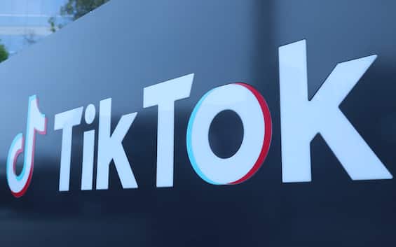 TikTok, EU asks employees to uninstall the app