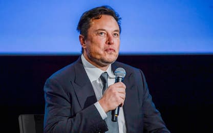 Elon Musk, "aperto all'idea" di comprare Silicon Valley Bank