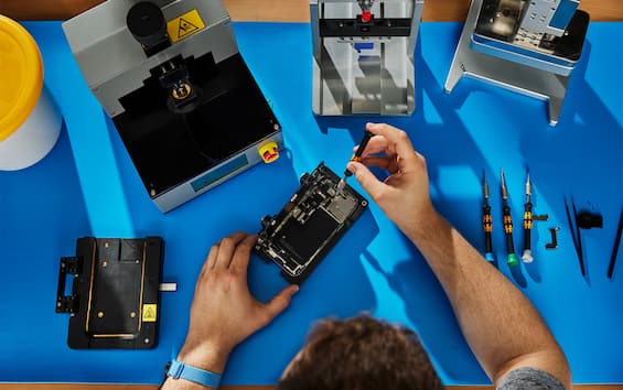 Apple, off to the do-it-yourself: from today it is possible to repair iPhone and Mac by yourself