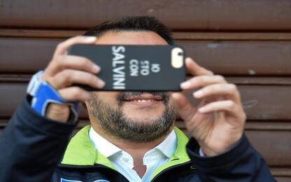 Politici sui social, Salvini il più seguito: i dati del 2022