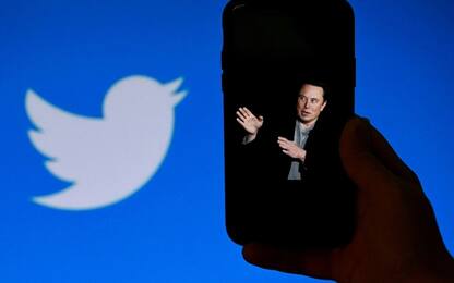 Twitter, nuovo round di licenziamenti per almeno 200 persone