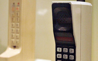 Quarant'anni fa in vendita il primo cellulare, inizio di una nuova era