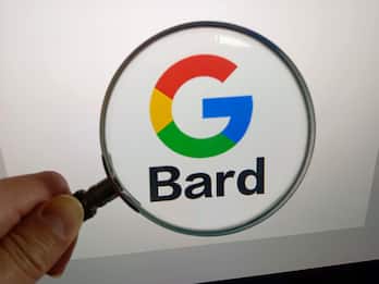Google Bard, le novità dello strumento di intelligenza artificiale