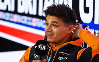 NORTHAMPTON, ENGLAND - JULY 06: Lando Norris of Great Britain and McLaren attends the Drivers Press Conference during previews ahead of the F1 Grand Prix of Great Britain at Silverstone Circuit on July 06, 2023 in Northampton, England.  (Photo by Dan Mullan/Getty Images)