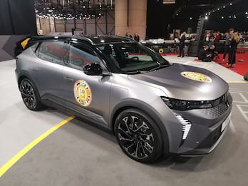 Renault Scenic E-Tech è l'auto dell’anno 2024