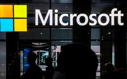 Microsoft investirà 1,5 miliardi sull'I.A. negli Emirati Arabi Uniti