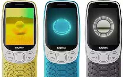 Effetto nostalgia, dopo 25 anni ritorna il cellulare Nokia 3210