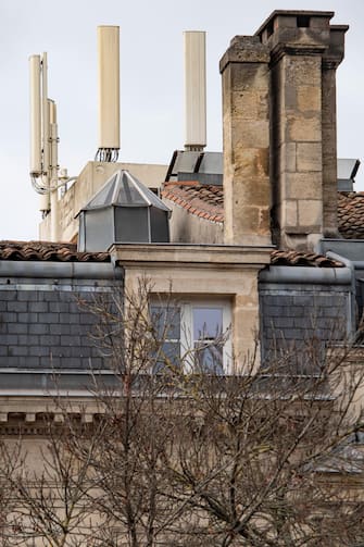 epa08823820 5G antennas are seen on the roofs of buildings in Bordeaux, France, 16 November 2020. The deployment of 5G in France will begin on 18 November 2020. Orange in leader, and SFR, Bouygues Telecom, Free Mobile have operating licenses and are granted on a basic basis for 15 years, with the possibility of extending them for fivee more years. The construction of the 5G network will take at least 10 years. It will switch to 100 percent 5G in 2030.  EPA/CB