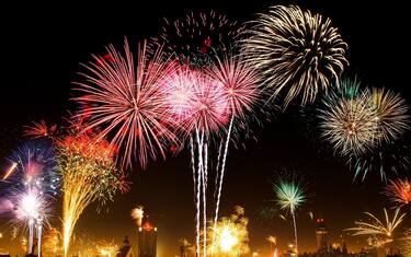 Auguri di Buon Anno 2022: frasi, immagini e GIF da inviare su WhatsApp