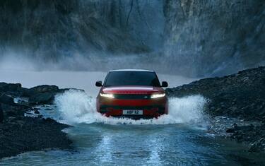 Ecco la nuova Range Rover Sport. FOTO