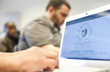 Wikipedia, l'enciclopedia libera più grande di sempre compie 20 anni