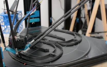 Tillverka, il lab di stampa 3D che regala visiere agli ospedali