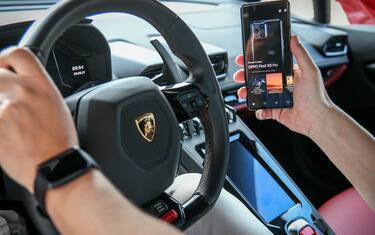 Test di velocità, in Lamborghini con OPPO Find X3 Pro