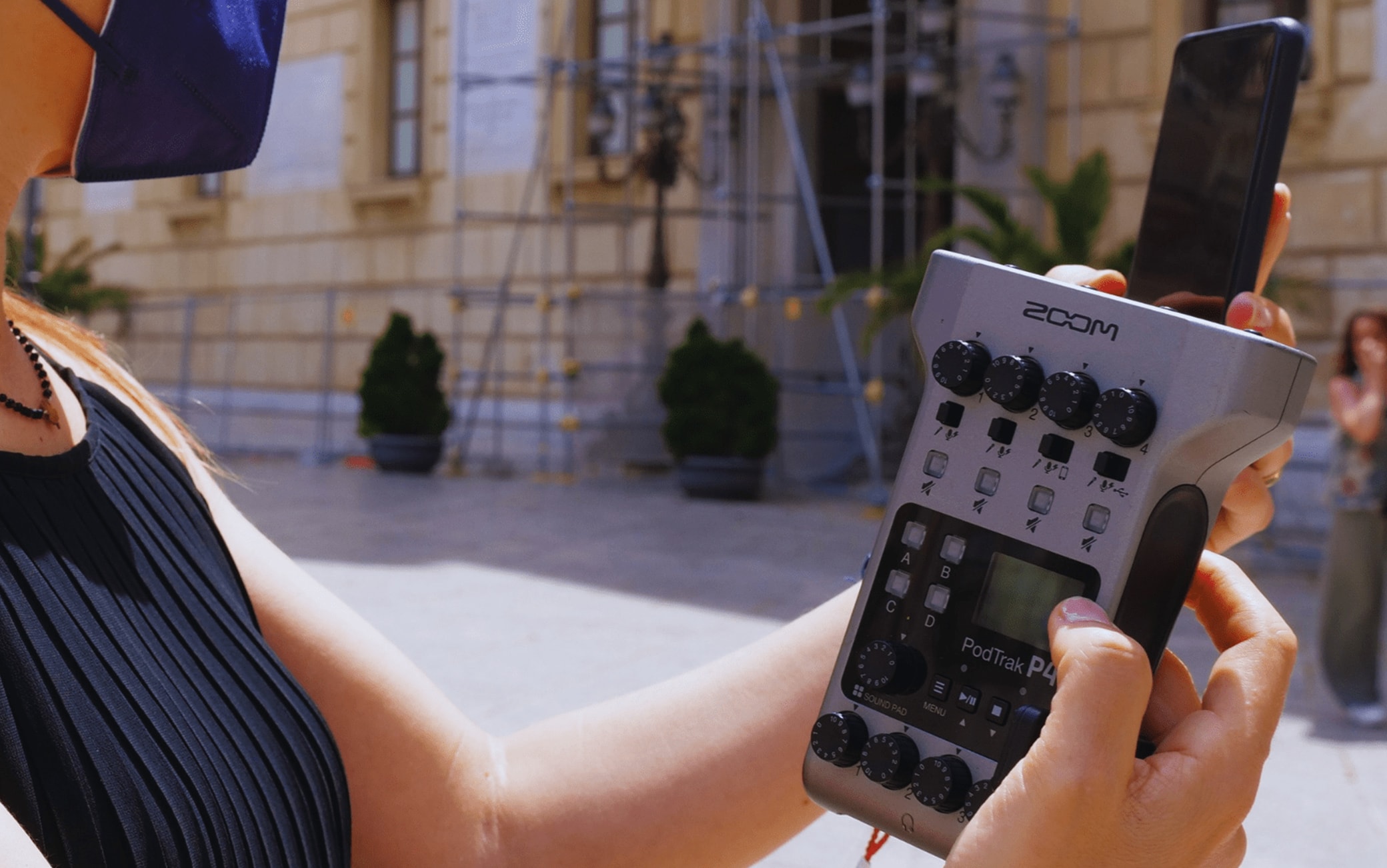 Il mixer portatile Podtrack P4 di Zoom Il mixer portatile Podtrack P4 di Zoom