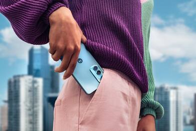 Motorola Edge 30, uno smartphone super sottile