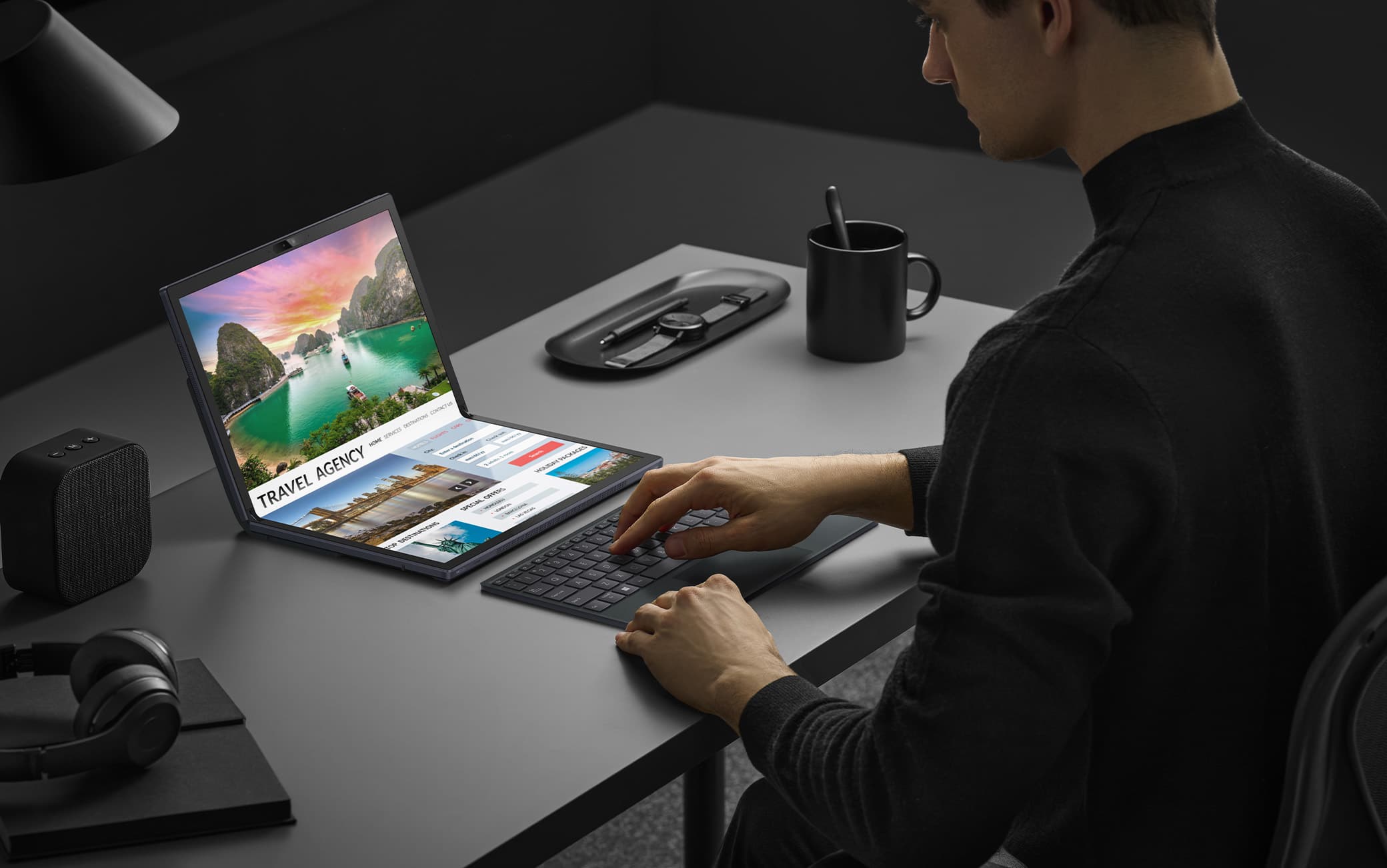 Il nuovo pieghevole ZenBook 17 Fold di Asus