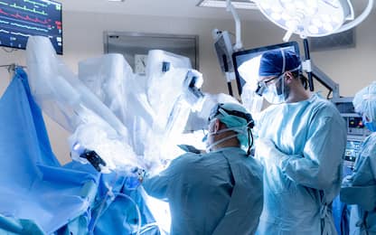 Cardiochirurgia, robot e smartglasses per salvare il cuore