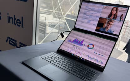 Zenbook Duo, il laptop ultra-portatile con due schermi di ASUS