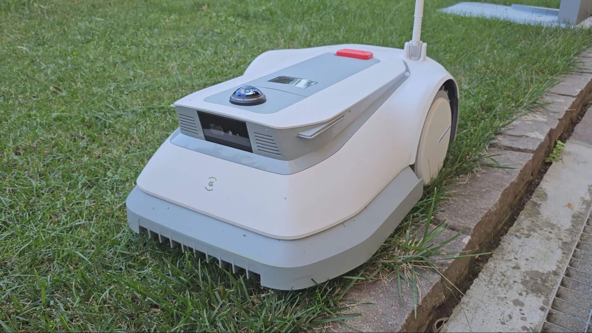 Ecovacs Goat G1800, prato perfetto senza fatica Sky TG24