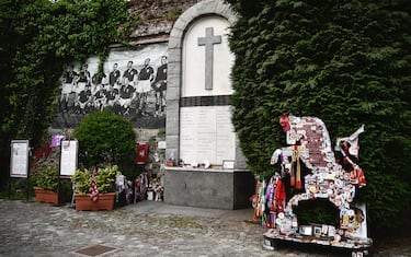 TURIN, ITALY - May 04, 2020: General view shows the monument dedicated to commemorate the Superga tragedy. On May 4, 1949, an airplane carrying the Grande Torino football team from Lisbon to Turin crashed into a wall of the Basilica of Superga over a hill near Turin killing members of the team. The 71th Annual commemoration of the Superga tragedy is celebrated respecting restrictions imposed by Italian government due COVID-19 coronavirus crisis. (Photo by Nicolò Campo/Sipa USA)