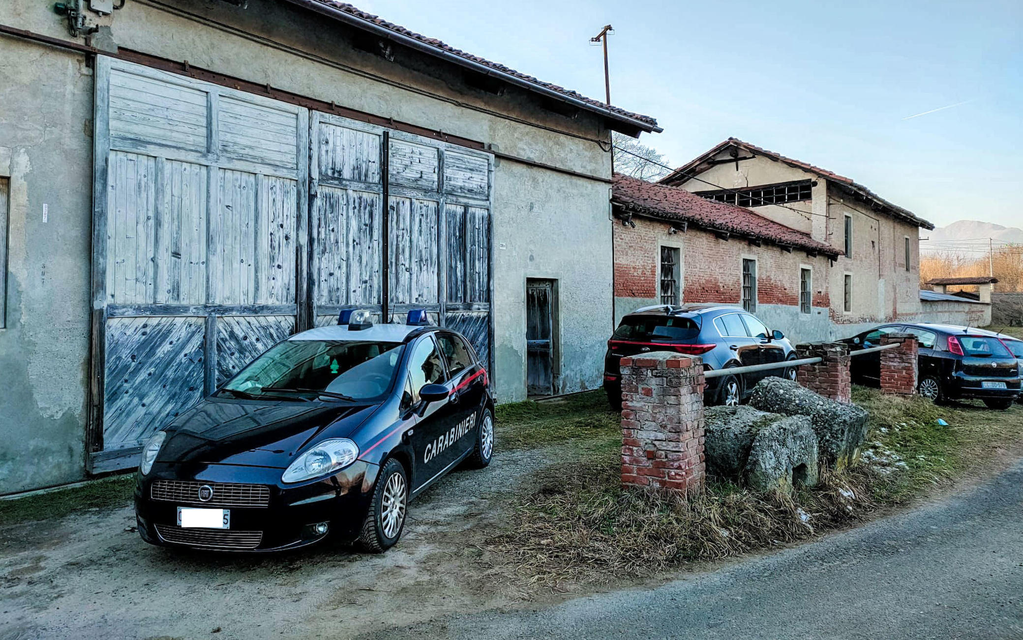 I carabinieri sul luogo del ritrovamento