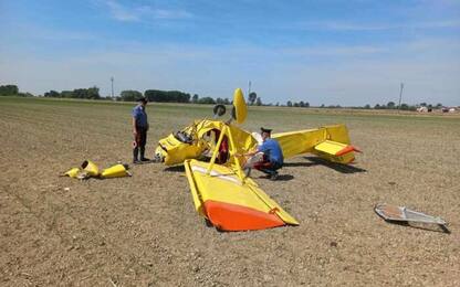 Monoplano precipita in provincia di Novara, ferito il pilota