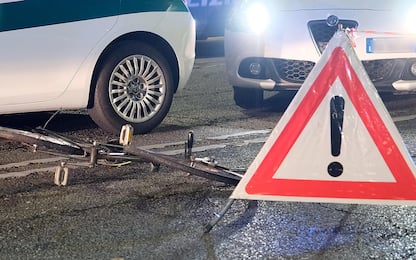 Ciclista 70enne travolto e ucciso da una betoniera a Rho, nel Milanese