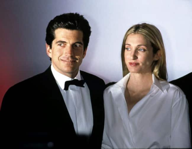 Carolyn Bessette E John F Kennedy Jr Le Foto Più Belle Della Coppia