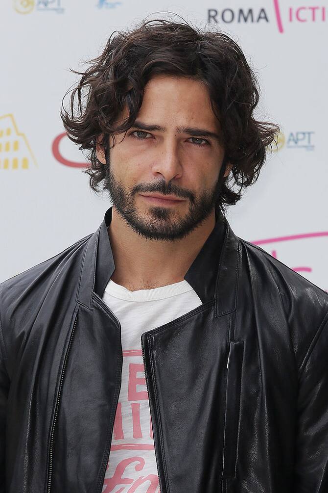 Marco Bocci: le foto più belle dell'attore | Sky TG24