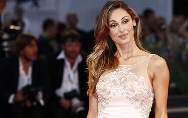 anna-tatangelo-ragazza-di-periferia-remix__1_