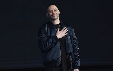 Fabri Fibra, il nuovo album è il greatest hits “Il tempo vola”