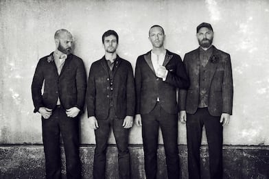 Coldplay, ecco Everyday Life: i suoni del mondo in un disco