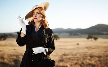 00-the-dressmaker