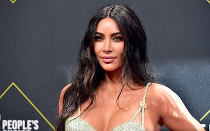Kim Kardashian: l’outfit dei People Choice's Awards