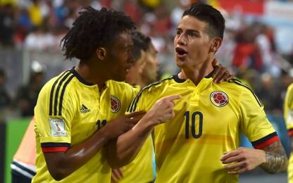 Colombia qualificata con James, Perù ai playoff