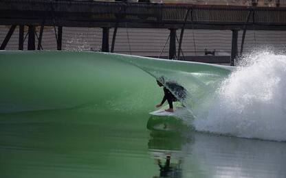Surf, Slater inventa l'onda artificiale perfetta