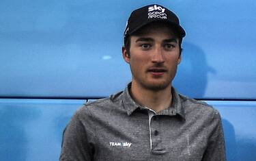 Tour, le scuse di Moscon: “Mi pento di quel gesto”